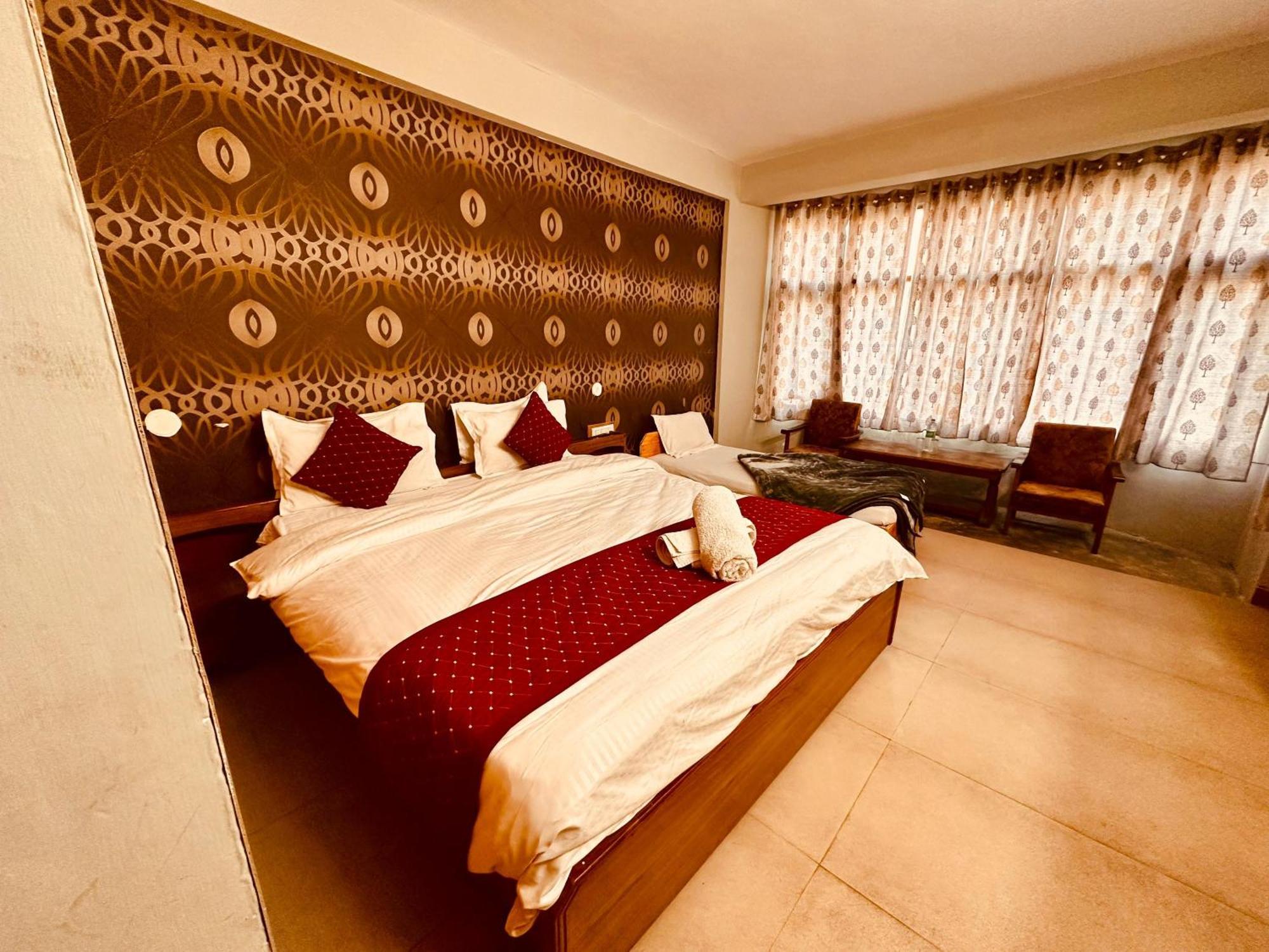 Hotel D Kanchan Manali Exteriér fotografie