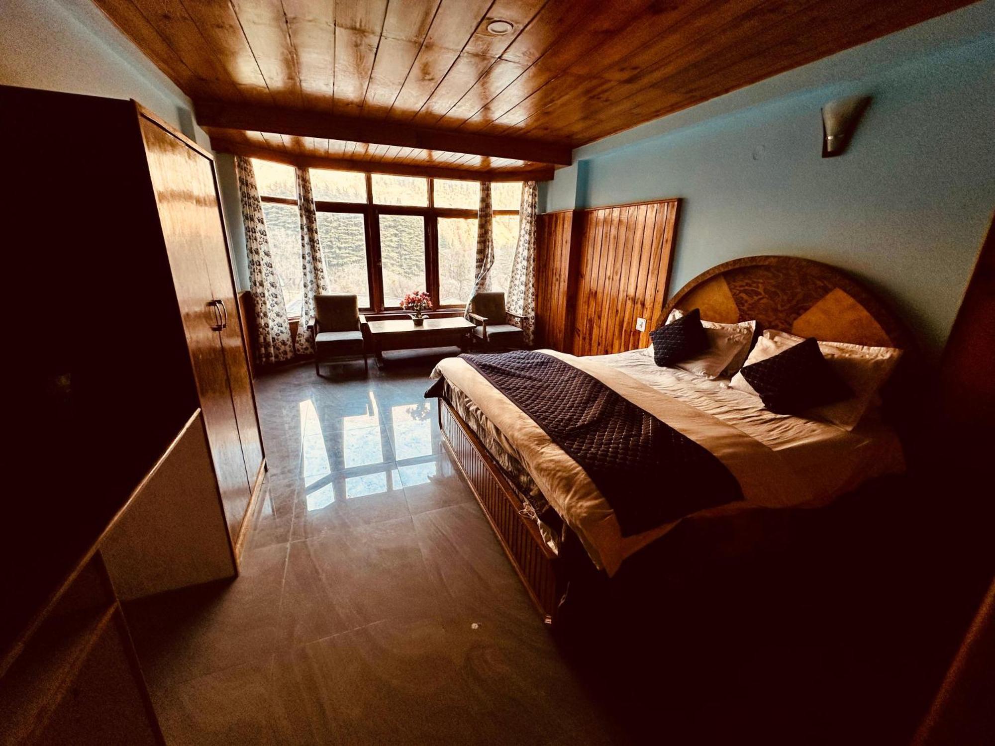 Hotel D Kanchan Manali Exteriér fotografie