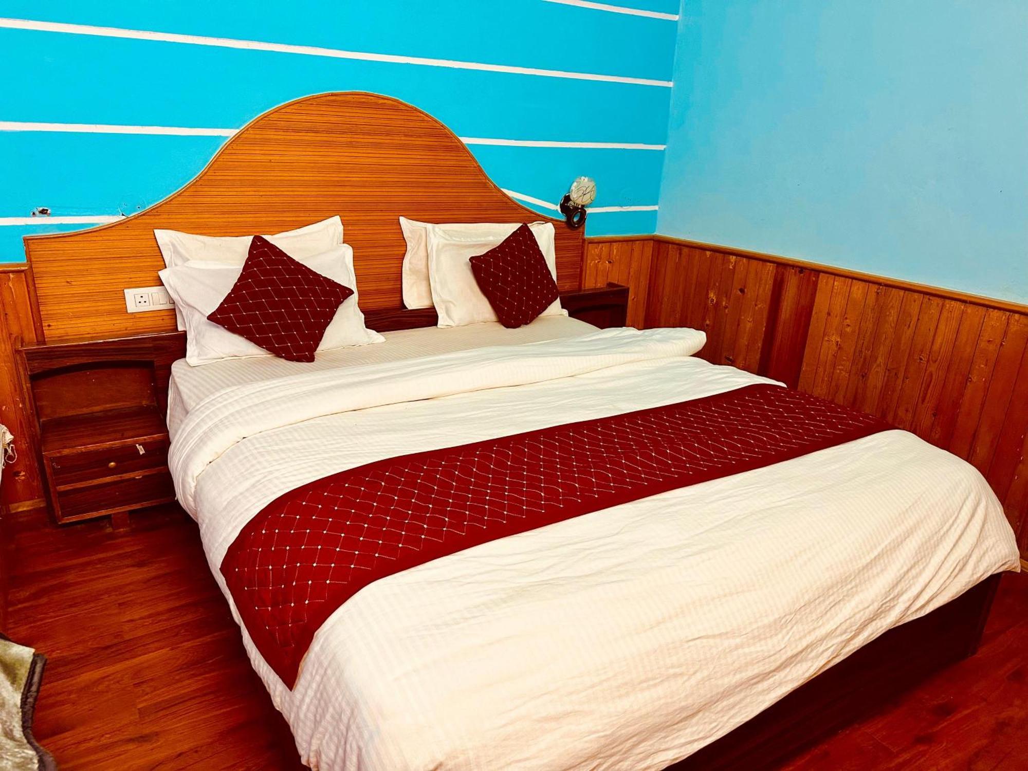 Hotel D Kanchan Manali Exteriér fotografie